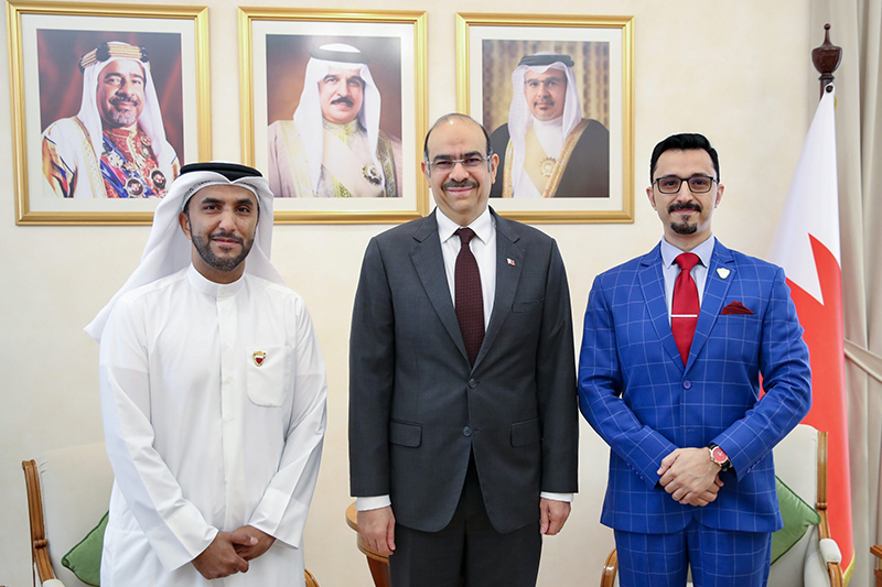 الوزير يشيد بأبحاث المؤسسات الصغيرة والابتكار