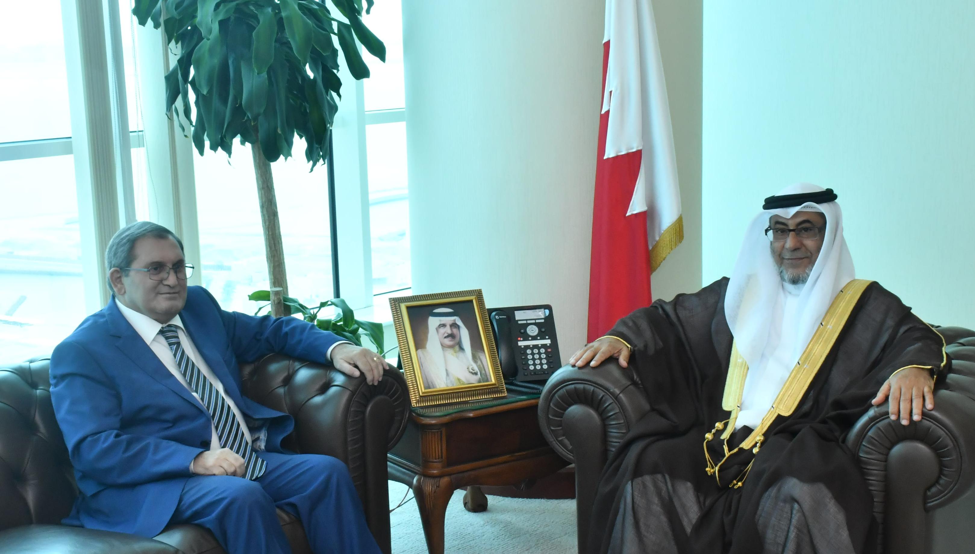 اقرأ المزيد عن  مشيداً بجهوده في تعزيز العلاقات بين البلدين، وزير شؤون المجلسين يستقبل السفير الروسي
