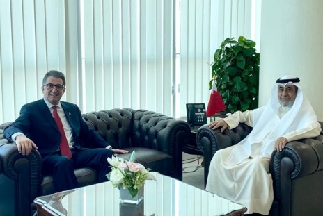 اقرأ المزيد عن  وزير شؤون مجلسي الشورى والنواب يستقبل القنصل الفخري للاتحاد السويسري