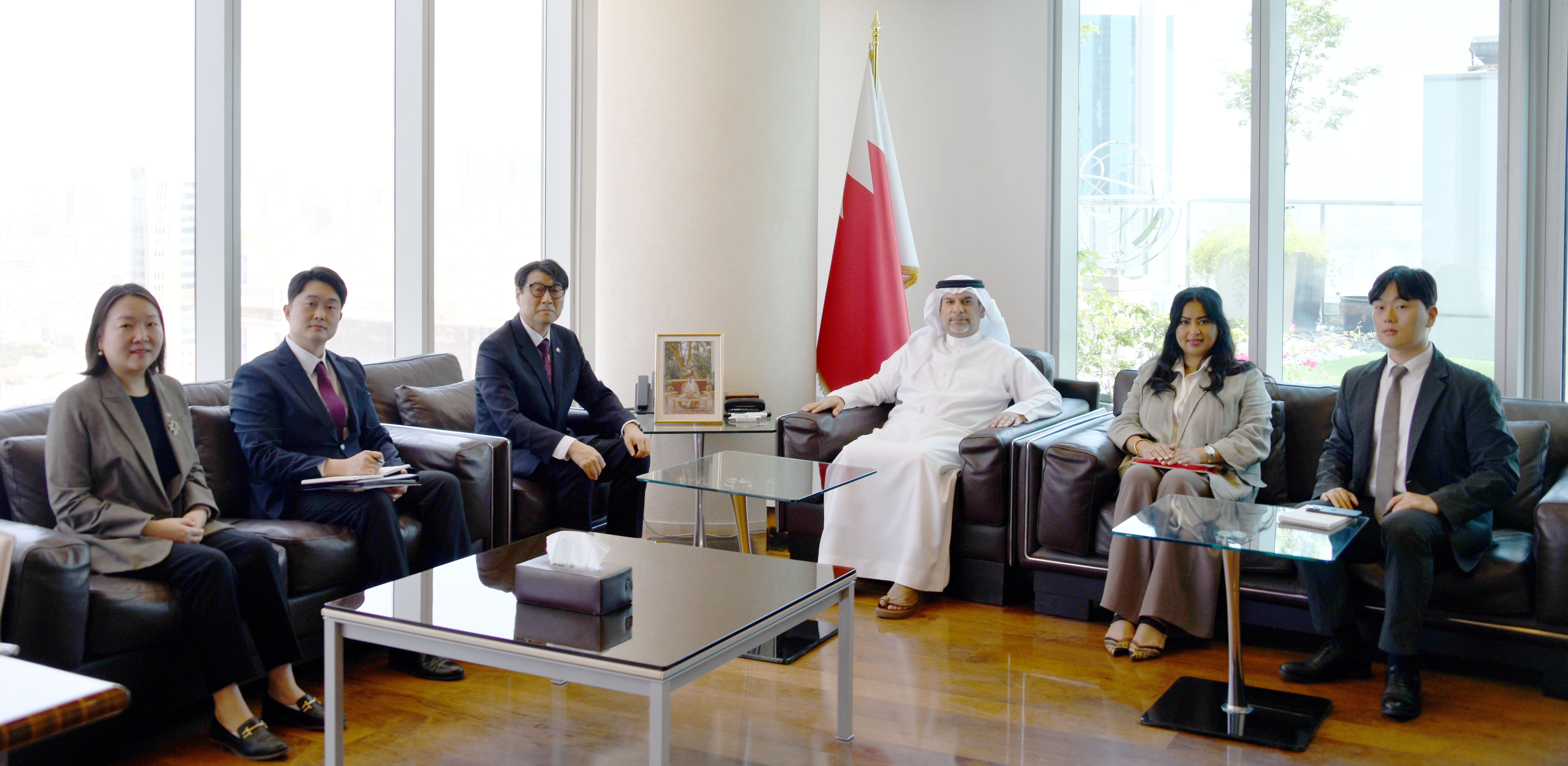 Oil Minister receives Special Envoy of Korea’s Foreign Minister